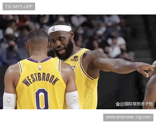 詹姆斯领衔湖人强势反弹西部格局再起波澜聚焦交易传闻与季后赛前景