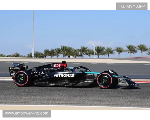 F1赛季最新动态揭晓各车队争冠形势与关键赛事分析