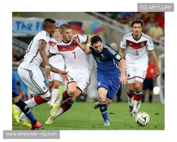 乌拉圭世界杯历史回顾与经典赛事瞬间分析